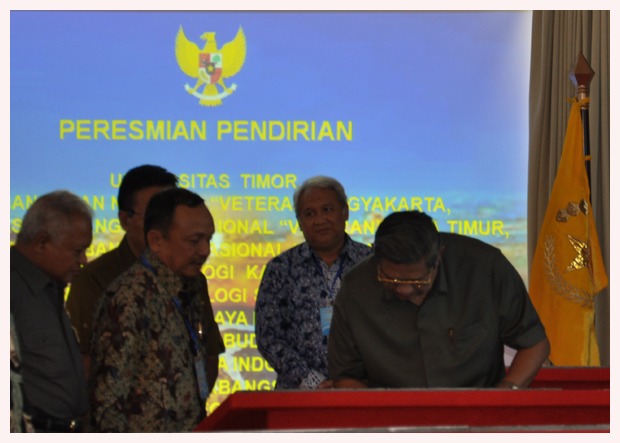 Presiden SBY Sahkan UPN menjadi PTN