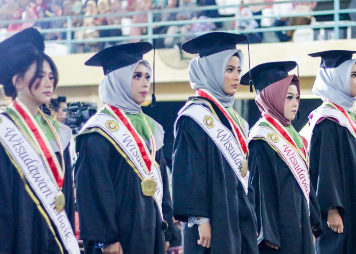 57% Cumlaude dari 940 Wisudawan, Bukti Peningkatan Kualitas Lulusan UPN Veteran Jawa Timur.