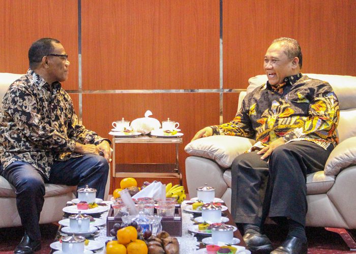 Rektor UPN Veteran Jawa Timur Terima Studi Banding BLU Dengan Universitas Khairun Ternate