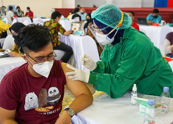 Kejar Imunitas Massal, UPN Veteran Jawa Timur Gelar Vaksinasi Covid-19,  5000 Dosis Vaksin Untuk Civitas Akademika
