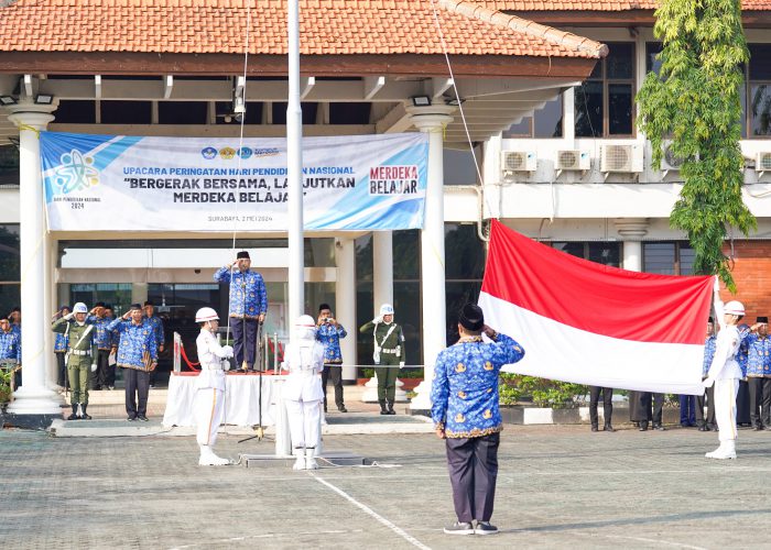 UPN Veteran Jawa Timur Menggelar Upacara Peringatan Hari Pendidikan Nasional 2024, Bergerak Bersama Lanjutkan Merdeka Belajar